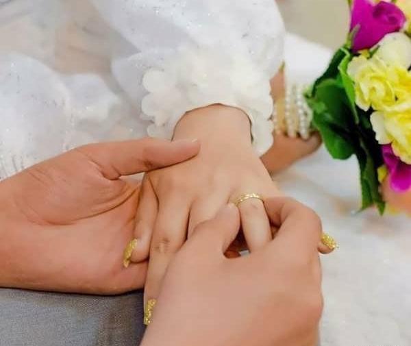 عکس پروفایل دخترونه عاشقانه لاکچری