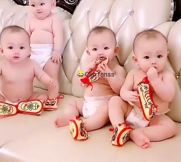 عکس بچه بامزه خنده دار