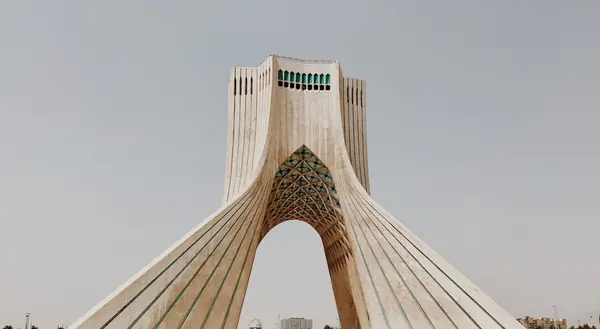 عکس برج آزادی ایران
