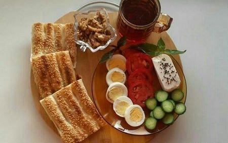 عکس صبحانه ساده ایرانی
