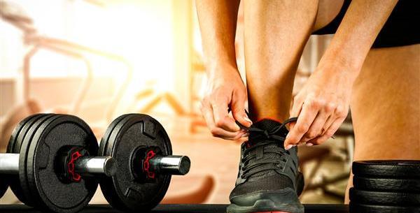 پروفایل ژست عکس دخترانه در باشگاه بدنسازی