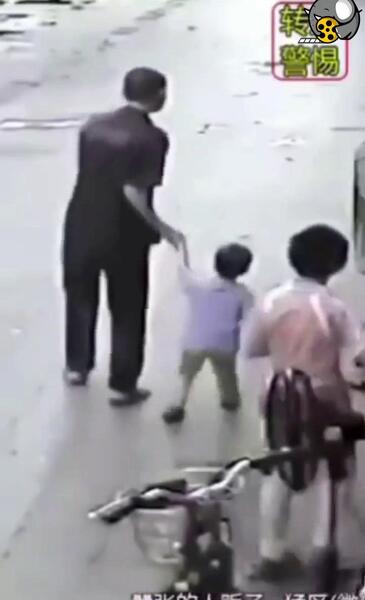 عکس بچه دزد عکس بچه دزد