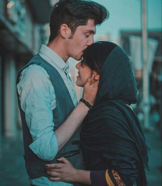 عکس نوشته بوسه ی عاشقانه