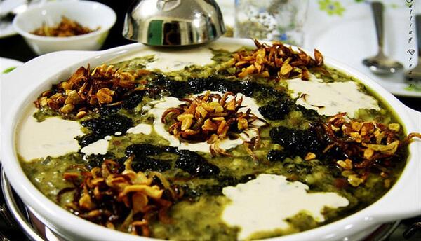 عکس آش رشته پشت پا