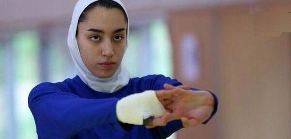 عکس با حجاب کیمیا علیزاده