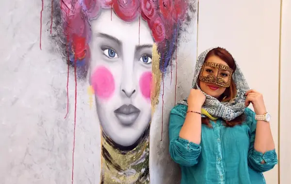 عکس بهاره حسینی و همسرش