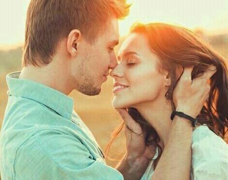 عکس نوشته عاشقانه دونفره بوسه