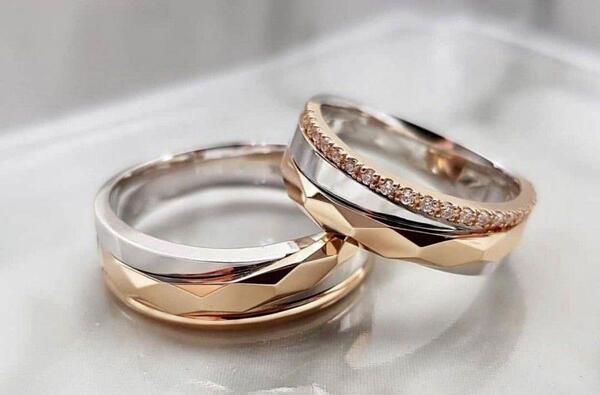 عکس های عاشقانه با حلقه نامزدی