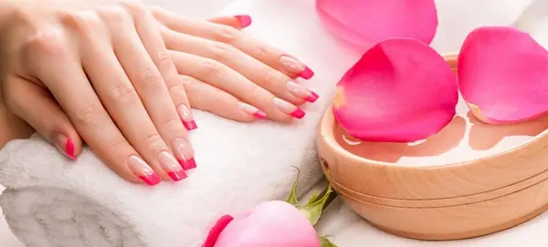 عکس پروفایل برای ناخن کاری