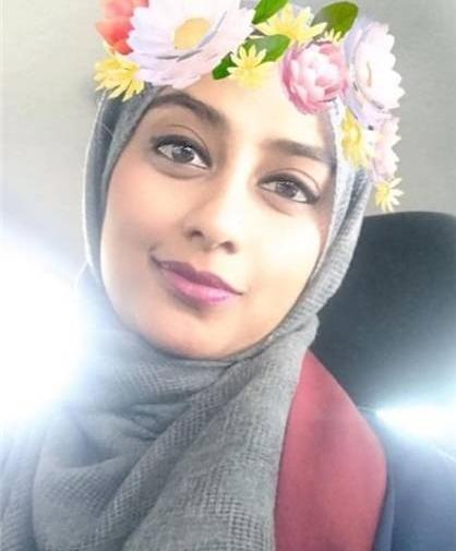 یک عکس دختر با حجاب