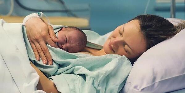 عکس زایمان بچه طبیعی