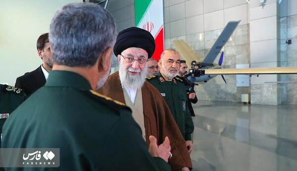 عکس رهبر ایران در دانشگاه امریکا