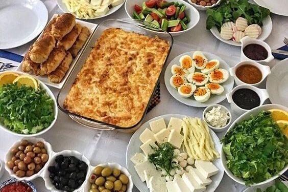 عکس صبحانه لاکچری ایرانی