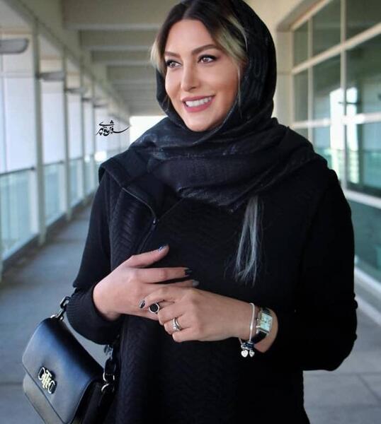 عکس بچه ی فریبا نادری