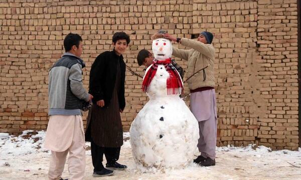 عکس بزرگترین آدم برفی ایران