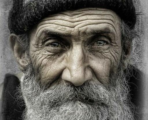 عکس چشم پیر برای سیاه قلم