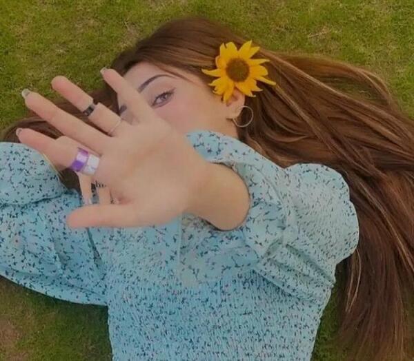 عکس برای پروفایل معلمی