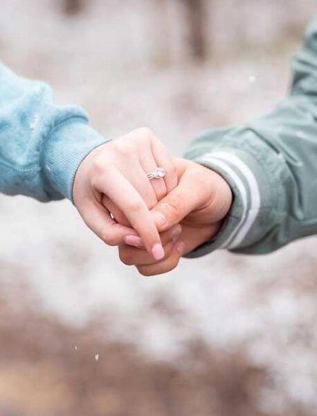 عکس پروفایل دست تو دست هم عاشقانه