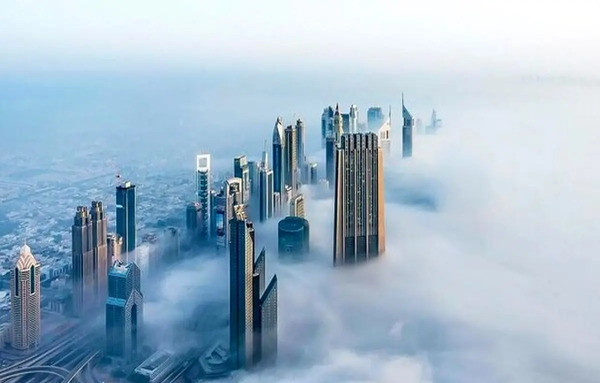 عکس آسمان خراش ترسناک