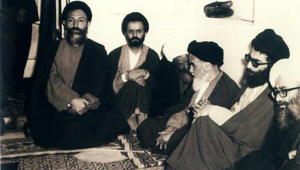 عکس آیت الله خامنه ای و امام خمینی