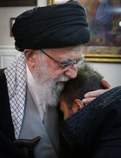 عکس آیت الله خامنه ای و سردار سلیمانی