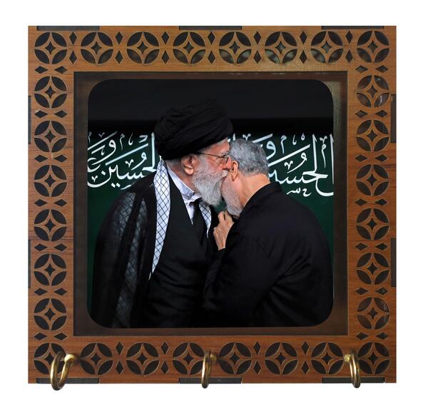عکس آیت الله خامنه ای و سردار سلیمانی