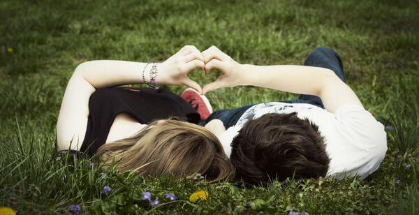 عکس دونفره بهاری عاشقانه