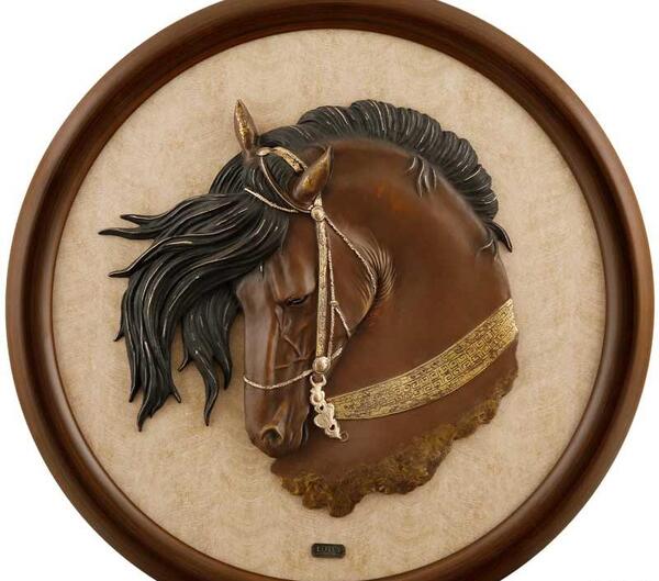 عکس اسب مو طلایی