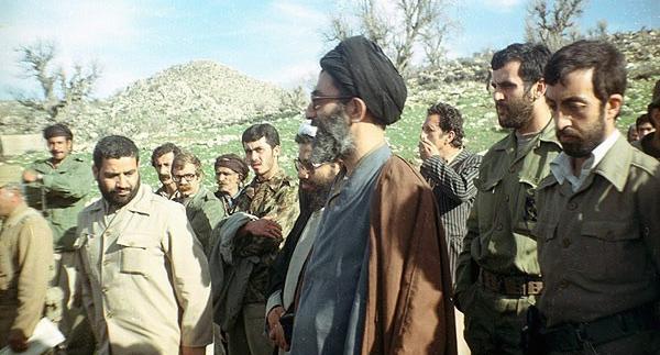 عکس های امام خامنه ای زمان جنگ