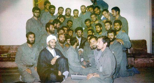 عکس های امام خامنه ای زمان جنگ
