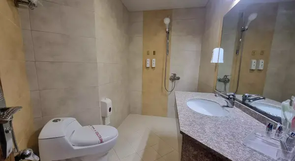عکس هتل ایران زمین مشهد