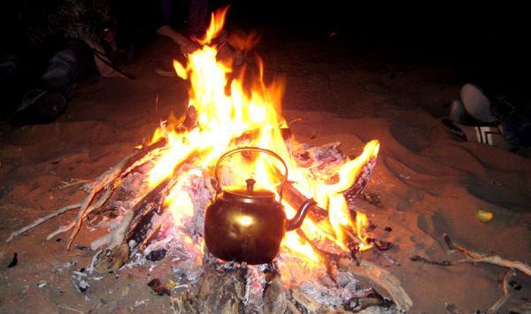 عکس آتش طبیعی در شب