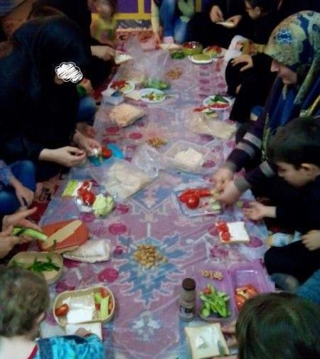عکس پرچم ایران با خیار و گوجه و پنیر