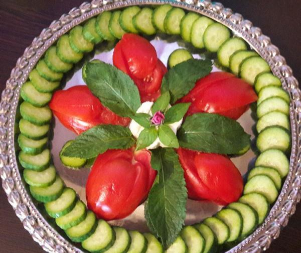 عکس پرچم ایران با خیار و گوجه و پنیر