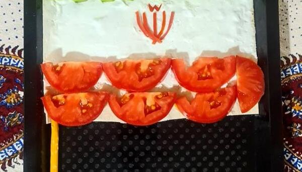 عکس پرچم ایران با خیار و گوجه و پنیر