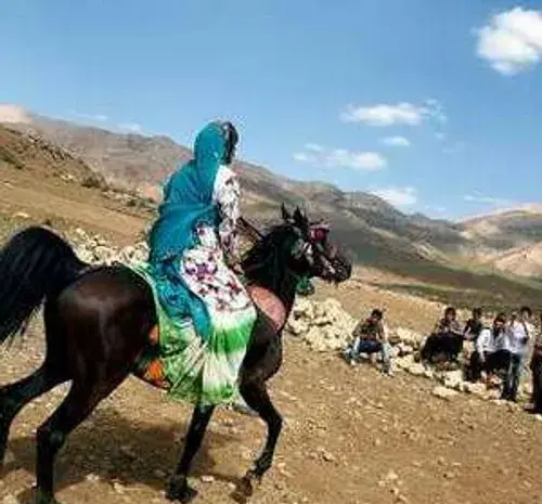 عکس اسب سوار دختر