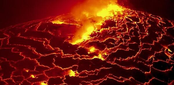 عکس زیبای آتشفشان