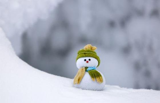 عکس آدم برفی برای تصویر زمینه