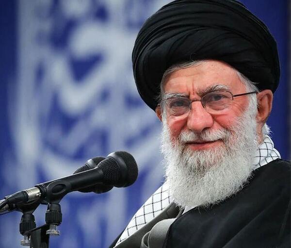 عکس آیت الله خامنه ای با کیفیت