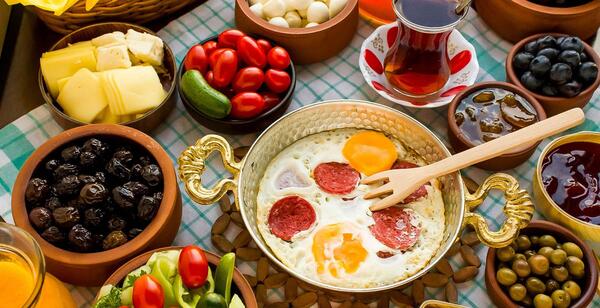 عکس صبحانه مفصل ایرانی