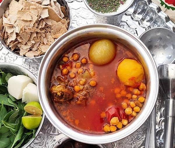 عکس آبگوشت تو قابلمه