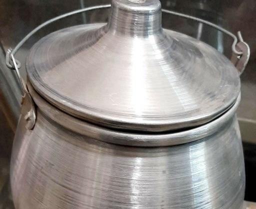 عکس آبگوشت تو قابلمه