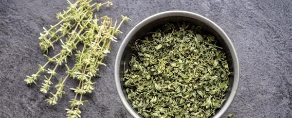 عکس از گل آویشن