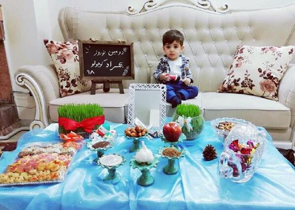 آتلیه ژست عکس با سفره هفت سین