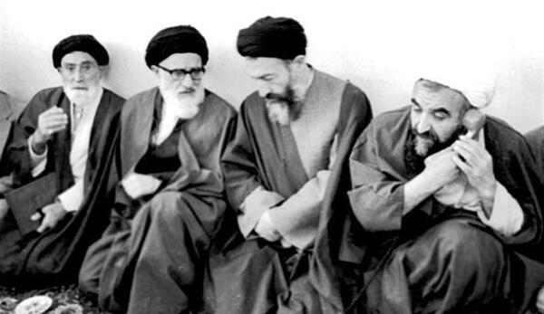 عکس آیت الله طالقانی با خانواده