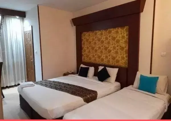 عکس هتل هفت اسمان مشهد