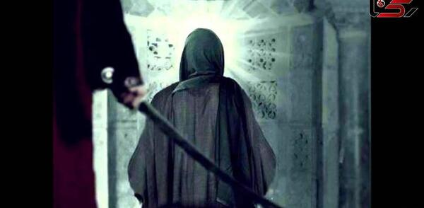 چرا کنار عکس امام علی شیر است