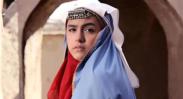 عکس واقعی آهو در فیلم بانوی عمارت