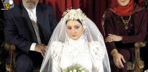 عکس آهوی پیشونی سفید و میمون پنجه طلا