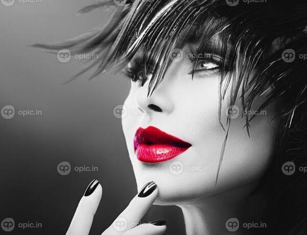 عکس لب سیاه سفید